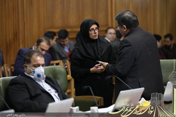 رئیس کمیته شفافیت شورای شهر تهران در گفت و گو با ایسنا اعلام کرد: انتشار گزارش‌های تفریغ بودجه در وبسایت شفاف / برخی مدیران قلق‌های پوشاندن انحرافات جدی بودجه را یاد گرفته‌اند